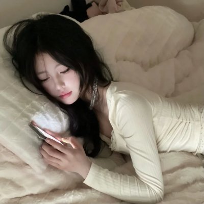 黑夜里的眼睛
